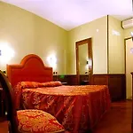 מלון Casa Bianconi 3*